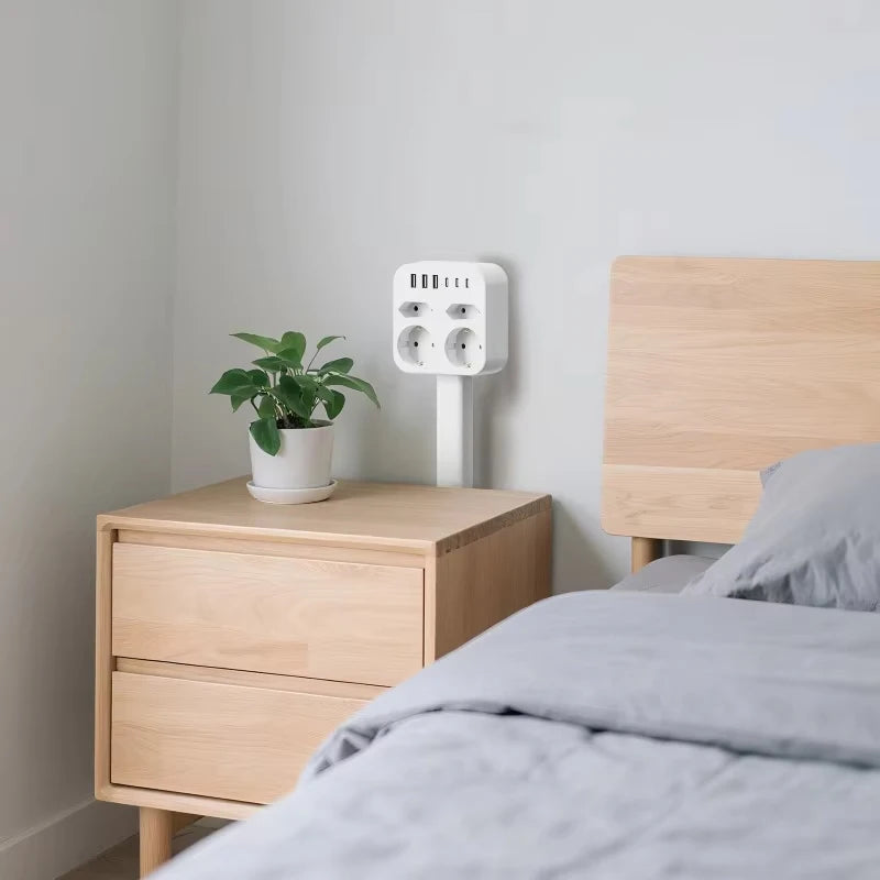 Outlet Extender With USB